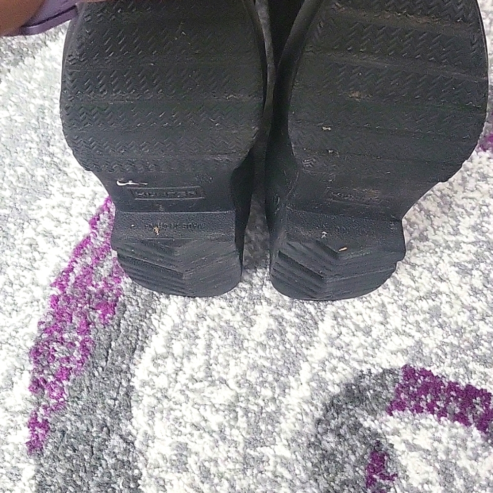 Hunter Rain Boots With Boot Insert - image 3